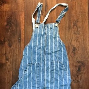 Overall dress